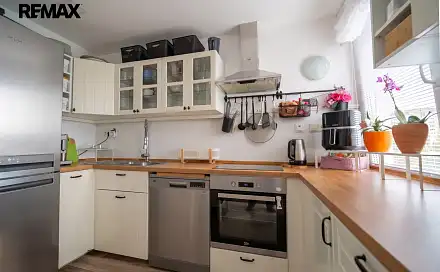 Prodej domu 180 m² s pozemkem 704 m², Pod Lipami, Bruntál