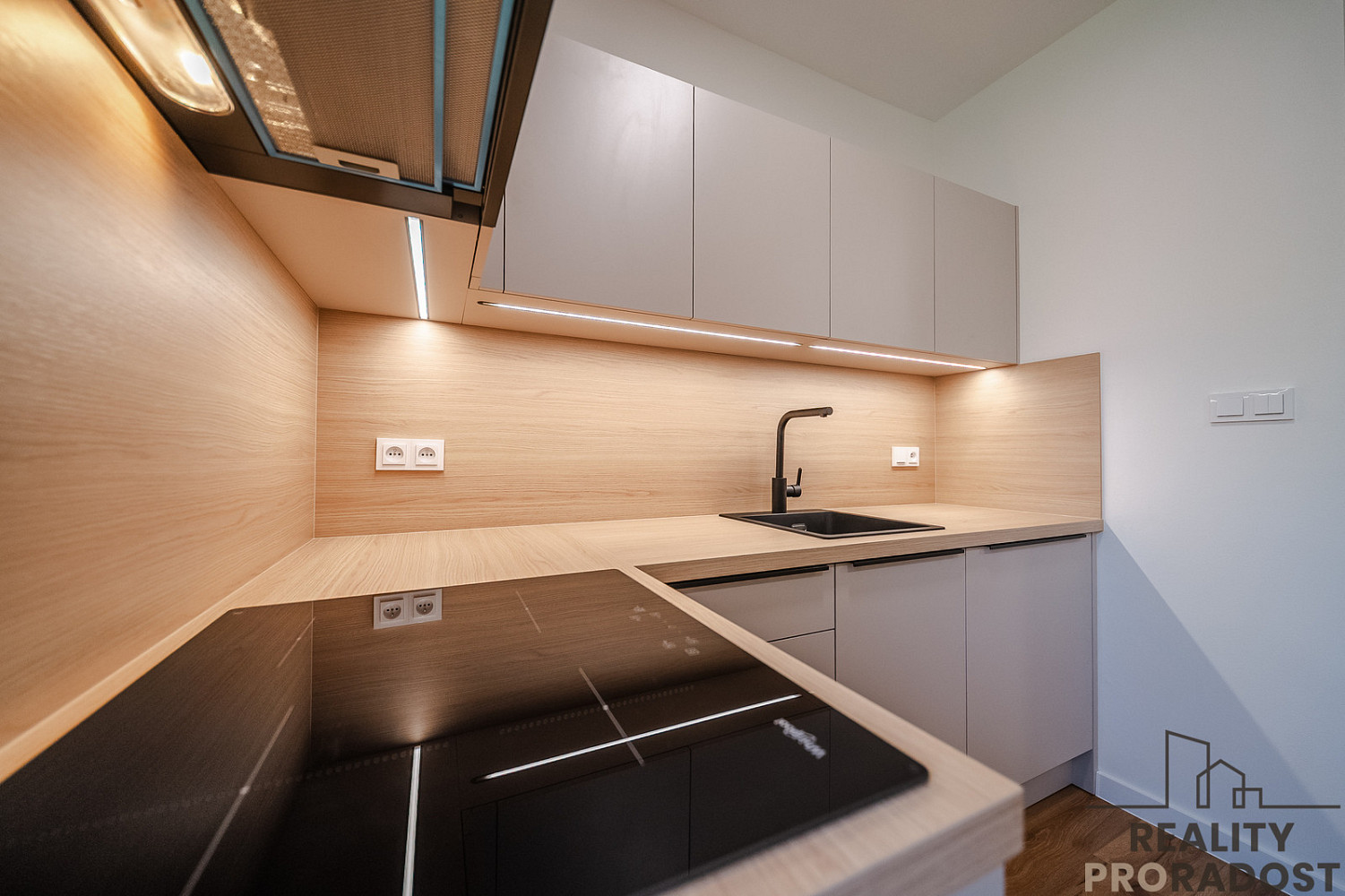 Prodej bytu 1+kk 28 m² – fotografie 5