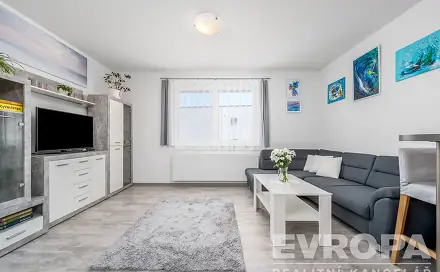 Pronájem bytu 2+kk 53 m², Litovická, Hostivice, okres Praha-západ