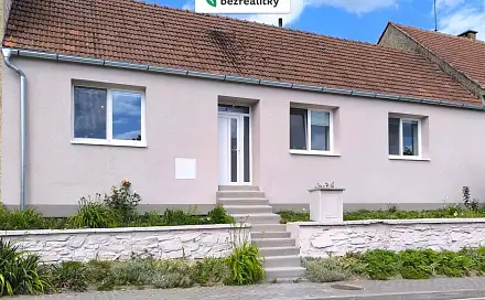 Prodej domu 101 m² s pozemkem 321 m², Hluboké, okres Třebíč