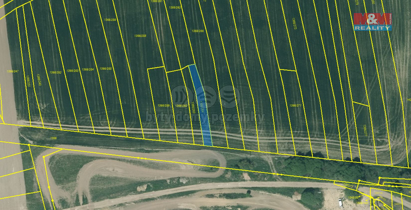 Prodej pole 299 m² — photo 2