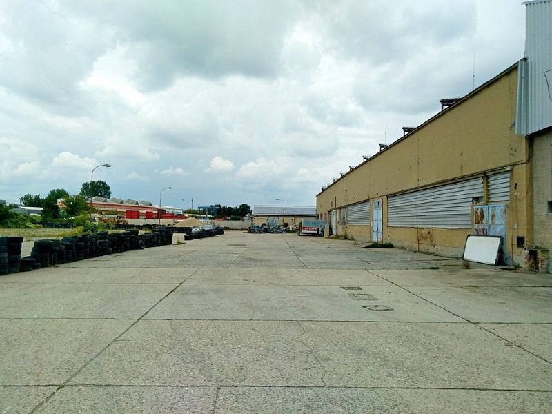 Pronájem výrobních prostor 756 m² – fotografie 3