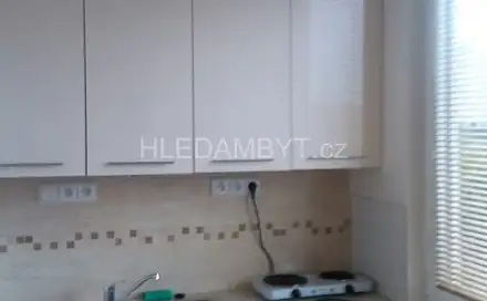 Pronájem bytu 1+kk 30 m²