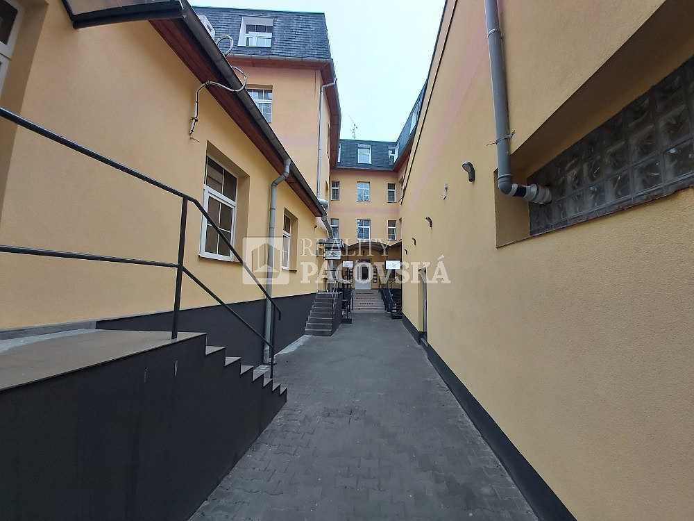 Pronájem bytu 1+1 41 m²