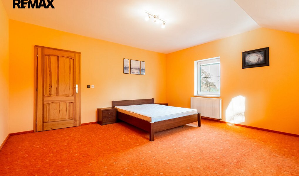 Prodej domu 220 m² s pozemkem 2 087 m², Hvozdec – náhled fotky 16