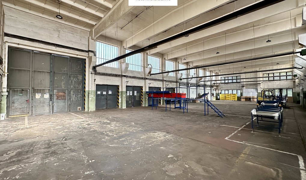 Pronájem výrobních prostor 903 m², Žalany – náhled fotky 11