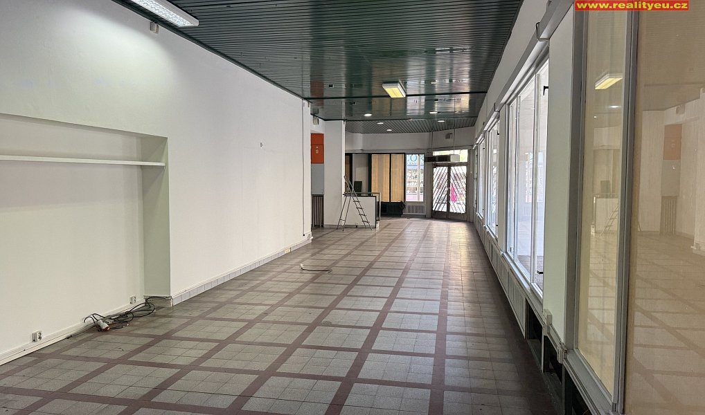 Pronájem obchodních prostor 169 m², Náchod – náhled fotky 4