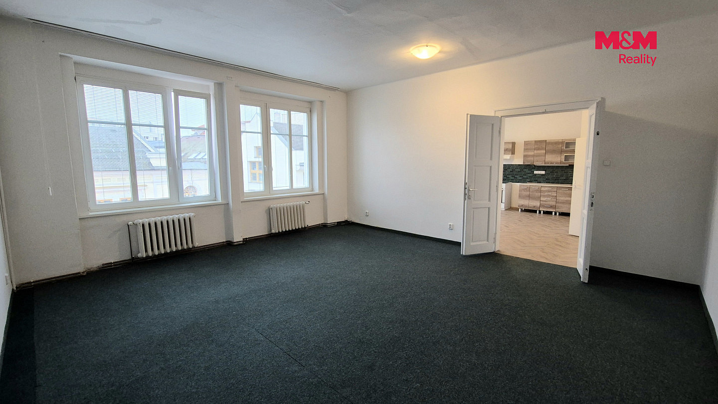Pronájem bytu 2+kk 66 m² – fotografie 2