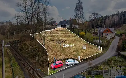 Prodej stavebního pozemku 1 200 m²