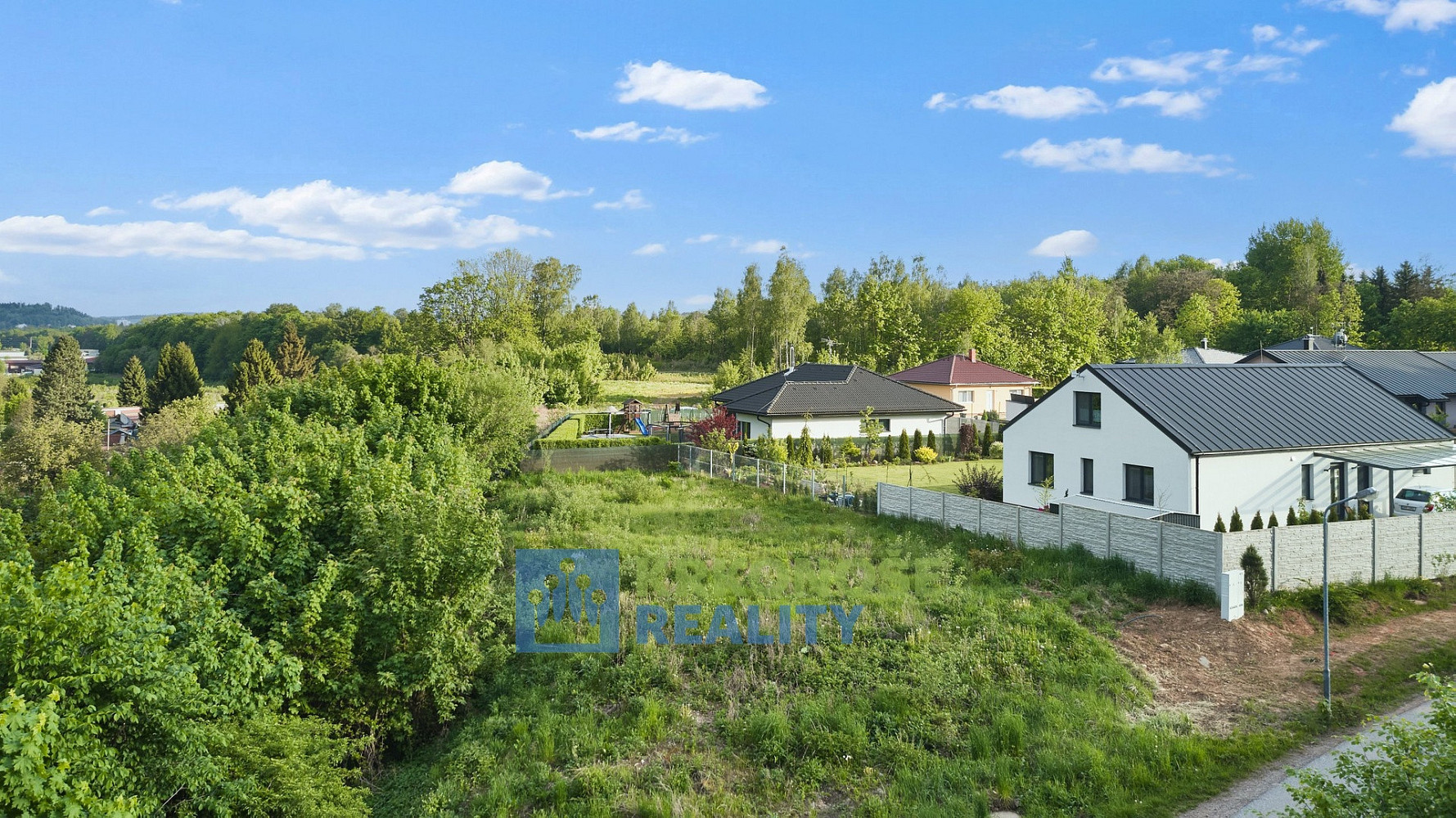 Prodej stavebního pozemku 961 m²