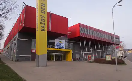 Pronájem obchodních prostor 37 m²