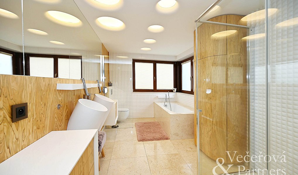 Prodej domu 310 m² s pozemkem 779 m², Popovičky – náhled fotky 13
