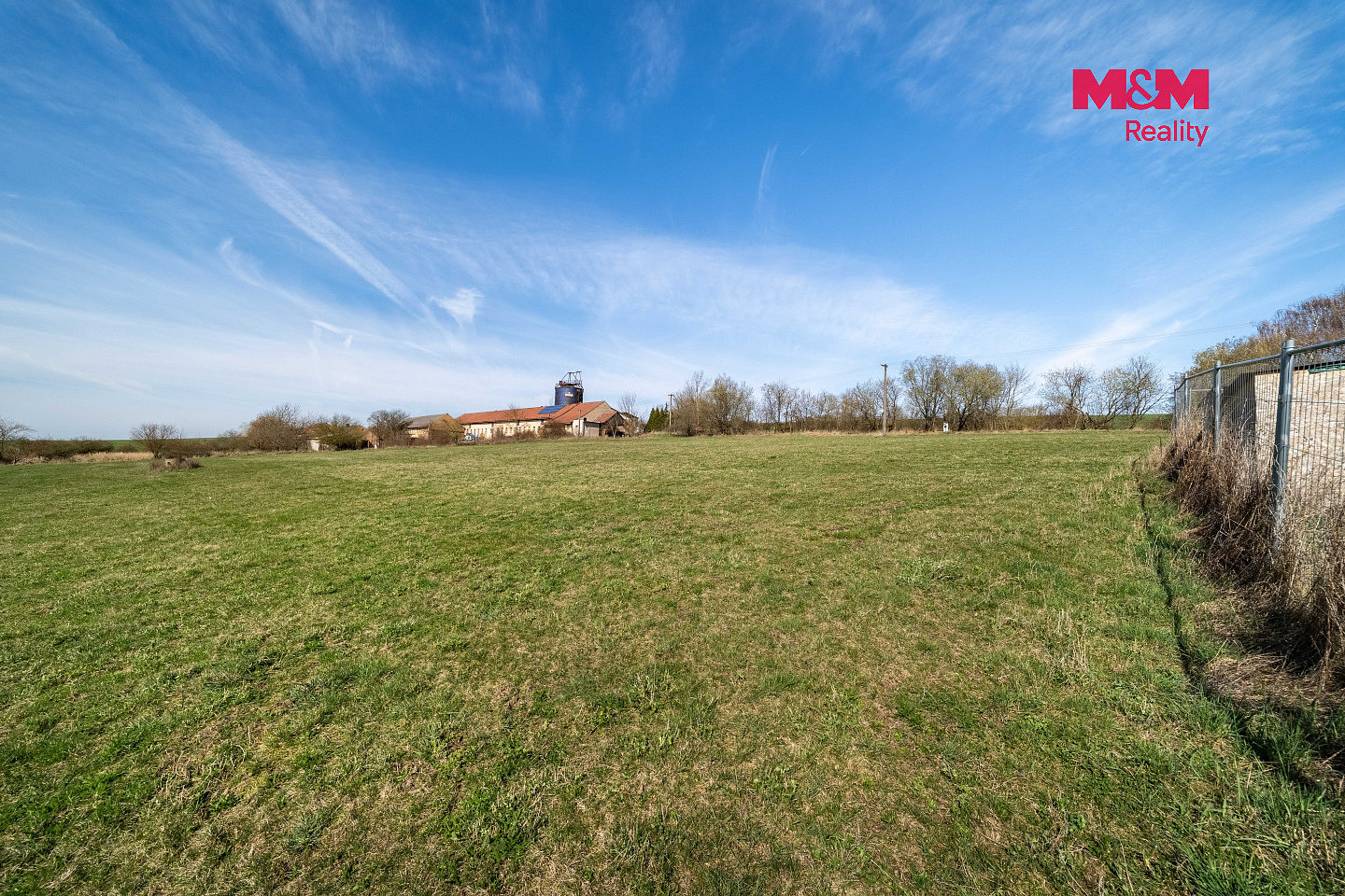 Prodej pozemku 3 561 m² – fotografie 2
