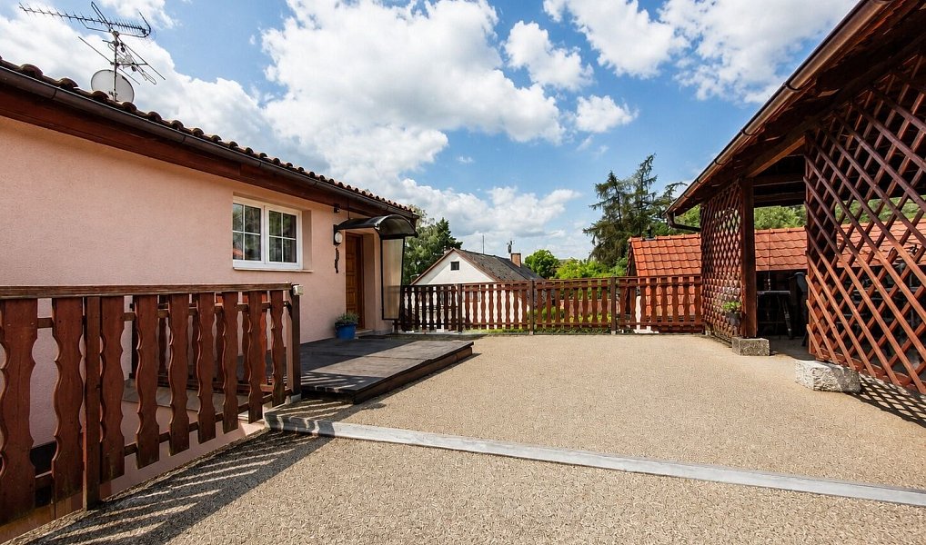 Pronájem bytu 4+1 100 m², Jílové u Prahy – náhled fotky 2