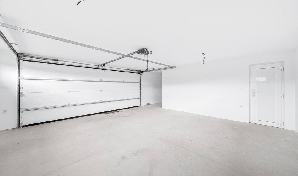 Prodej domu 214 m² s pozemkem 1 127 m², Březová – náhled fotky 14