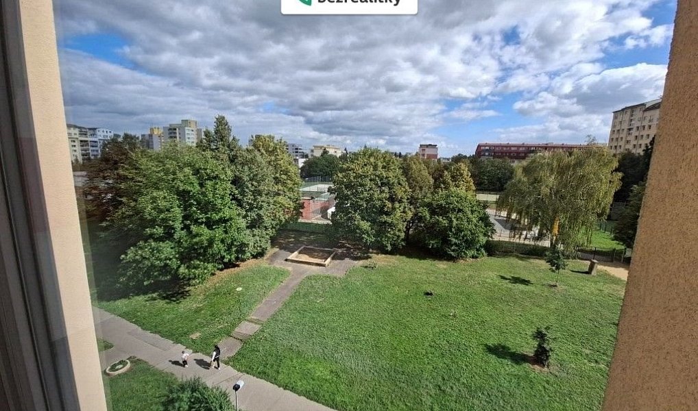 Prodej bytu 2+1 52 m², Praha – náhled fotky 2