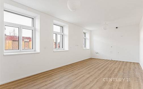 Prodej bytu 2+kk 53 m², Karla Dudy, Kladno - Dubí