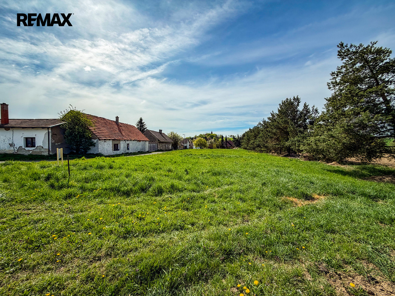 Prodej stavebního pozemku 942 m² - Widok 2