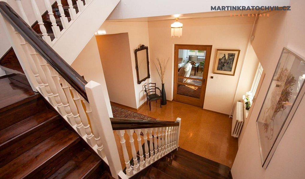 Prodej domu 312 m² s pozemkem 927 m², Praha – náhled fotky 14