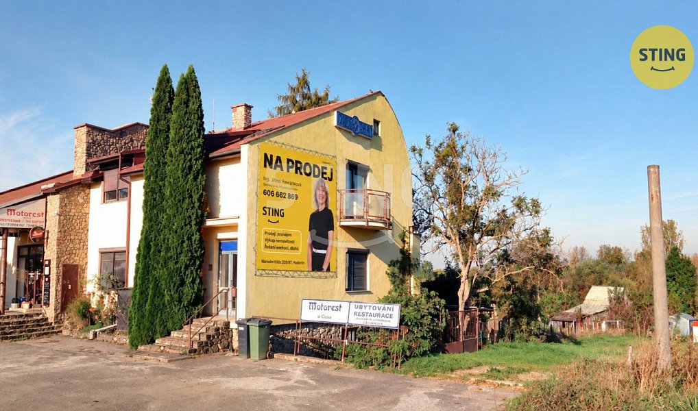 Prodej domu 360 m² s pozemkem 3 443 m², Strážnice – náhled fotky 2