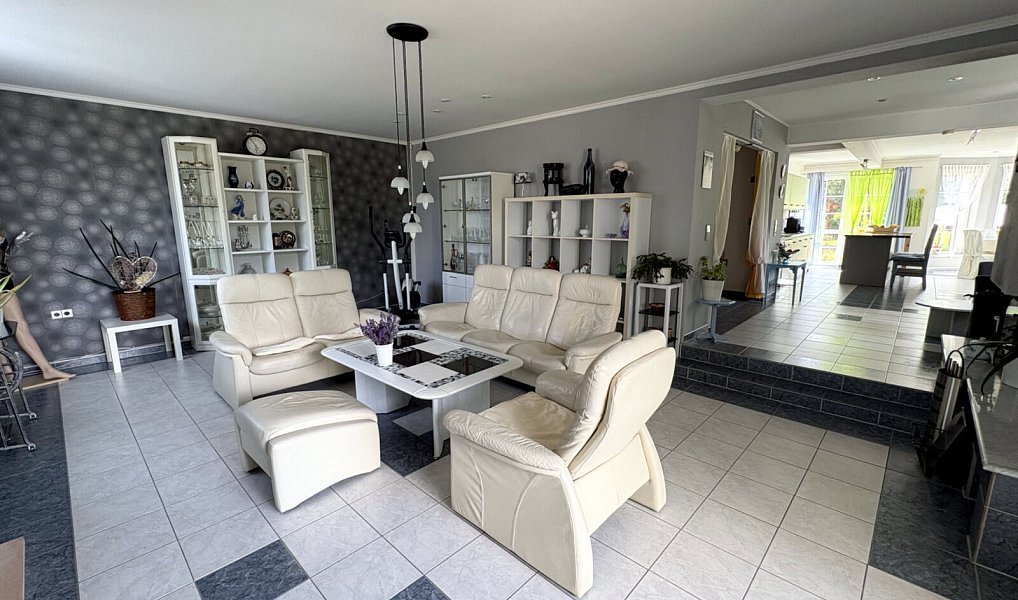 Prodej ubytovacího objektu 490 m², Růžová – náhled fotky 4