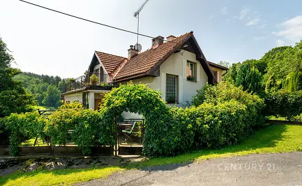 Prodej domu 297 m² s pozemkem 2 193 m², Holenice, okres Semily