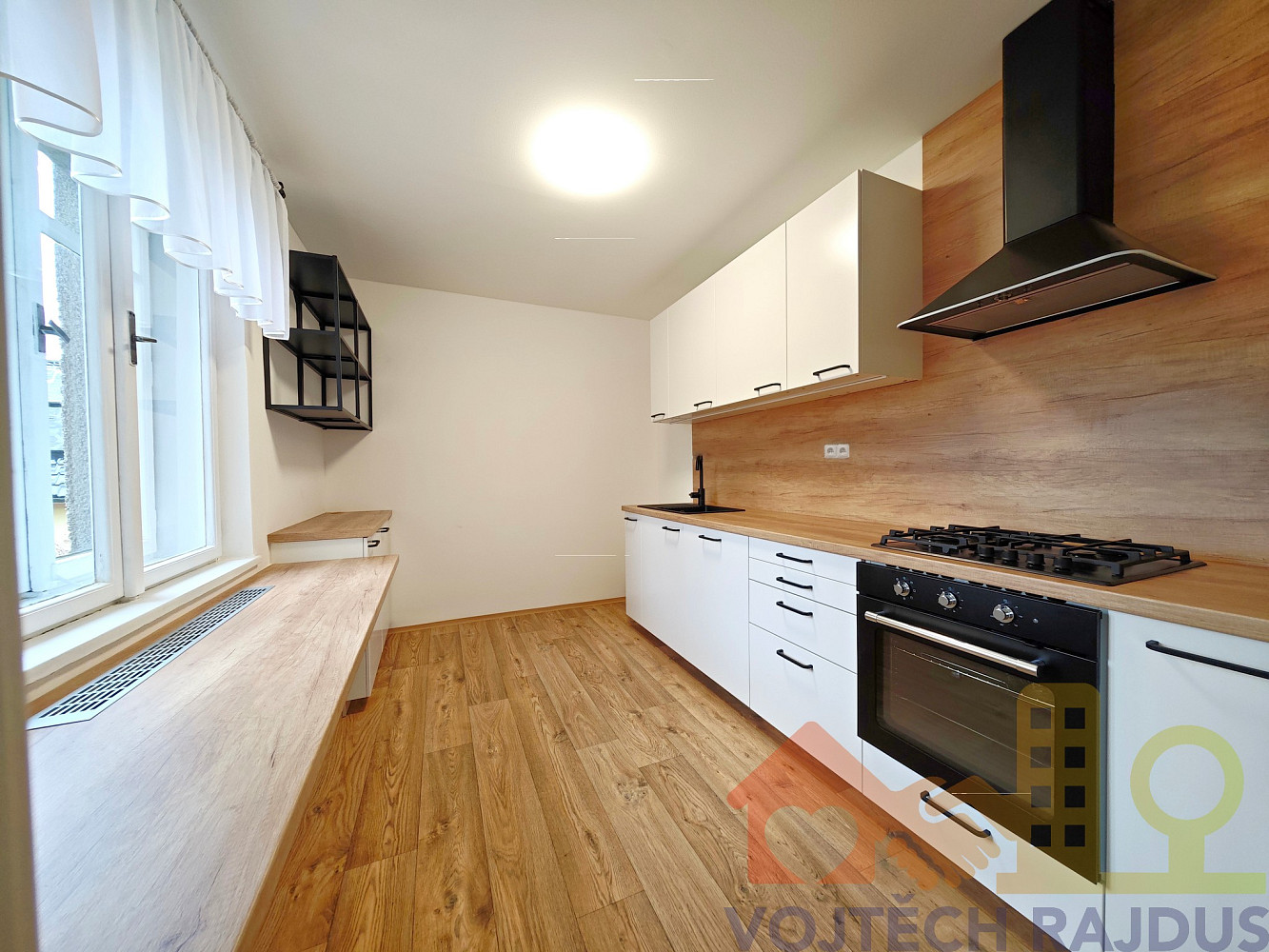 Prodej domu 200 m² s pozemkem 1 772 m² – fotografie 5