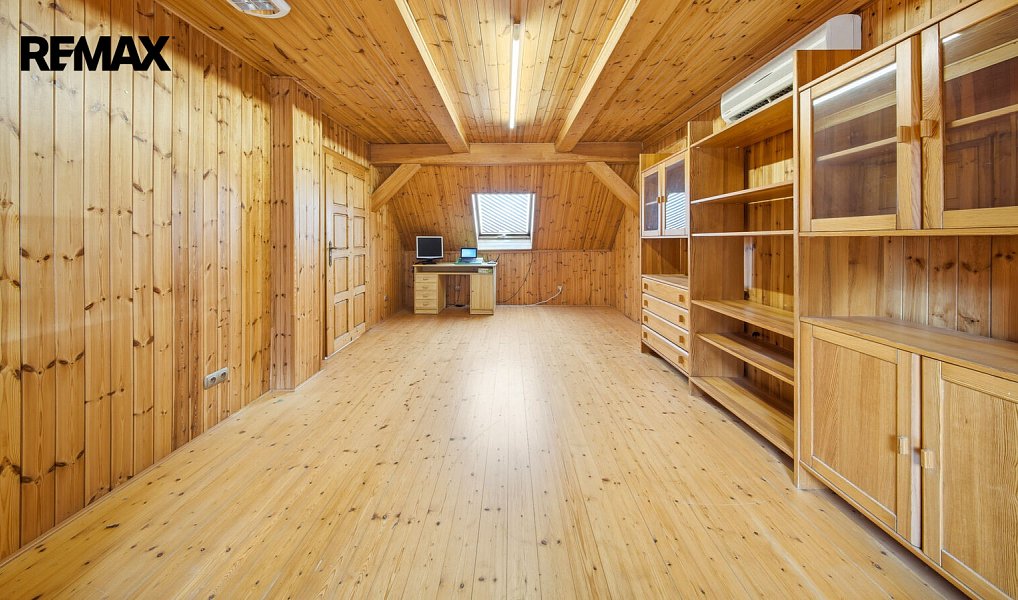 Prodej domu 556 m² s pozemkem 3 366 m², Cvikov – náhled fotky 35