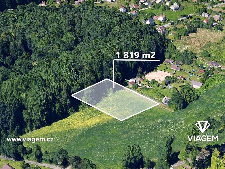 Prodej pole 606 m²
