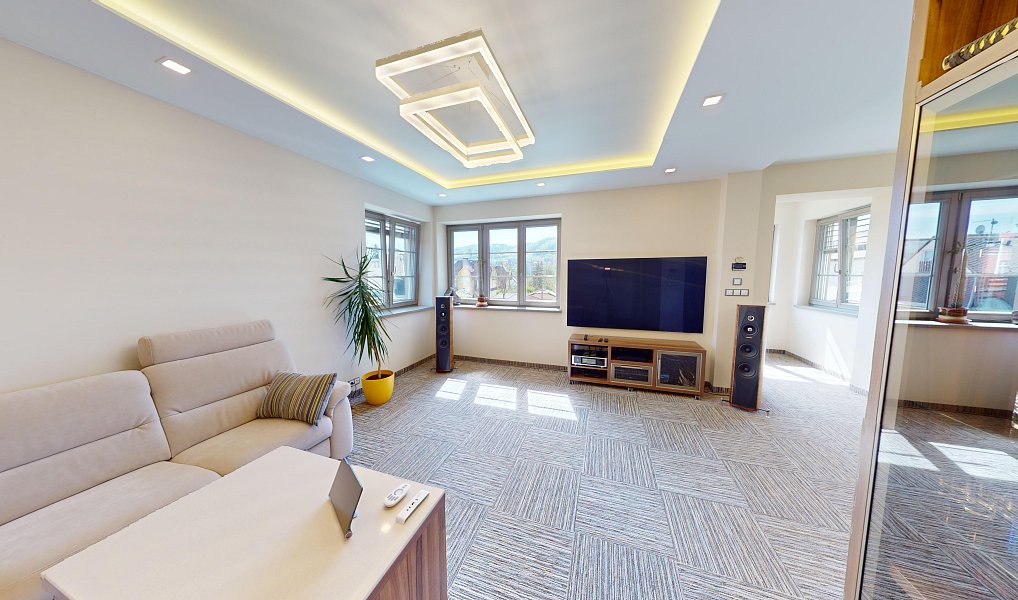 Prodej domu 270 m² s pozemkem 938 m², Karlovy Vary – náhled fotky 6