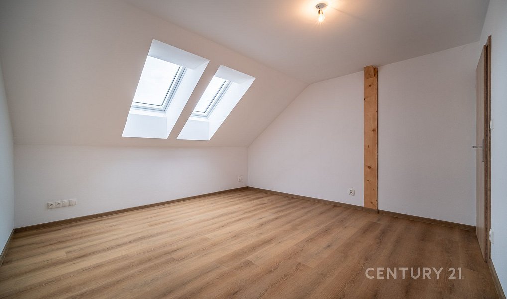 Prodej domu 161 m² s pozemkem 413 m², Homole – náhled fotky 24