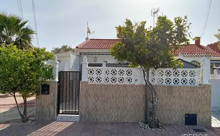 Prodej domu 43 m² s pozemkem 75 m², Torrevieja, Španělsko