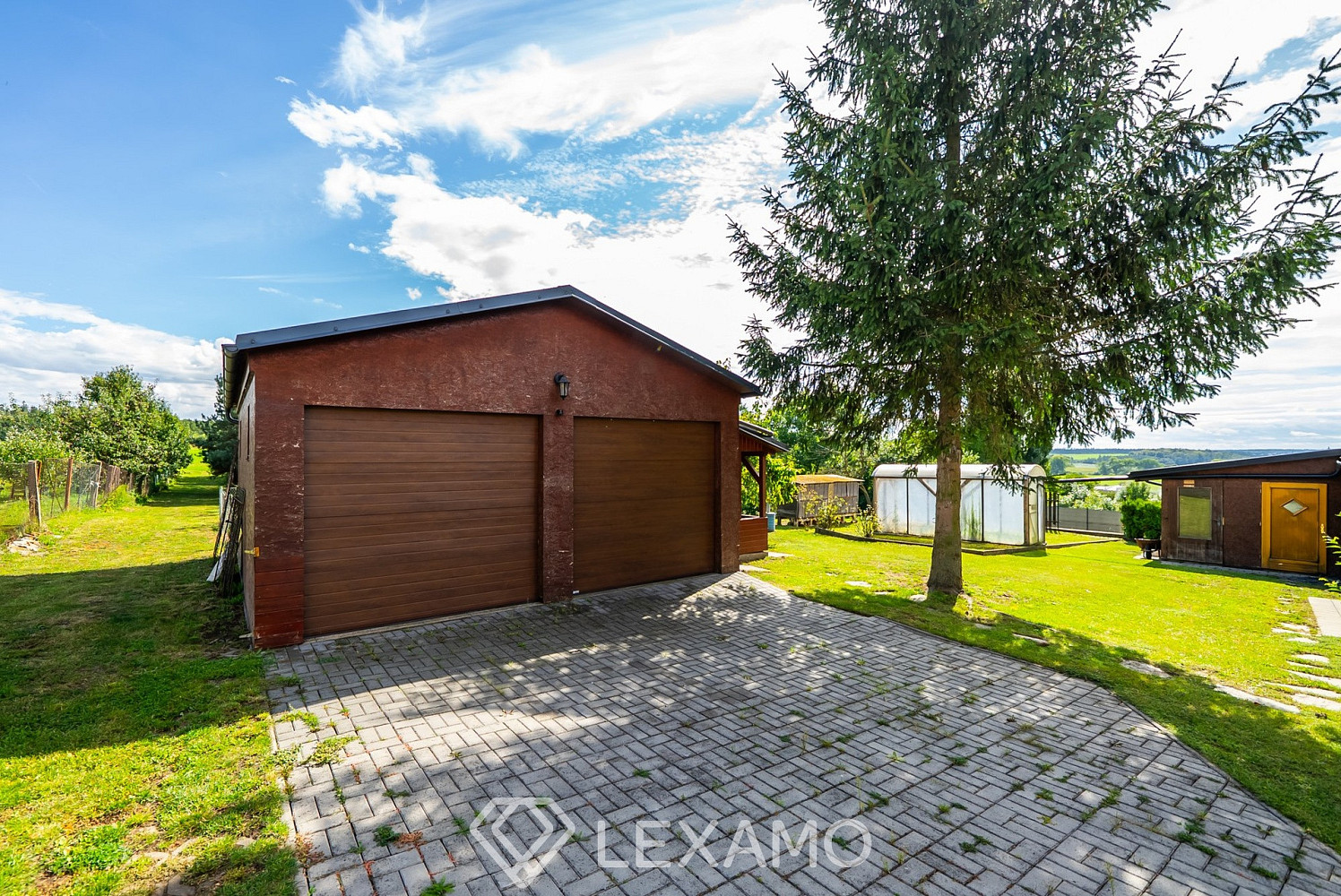 Prodej domu 270 m² s pozemkem 1 145 m² – pohled 4