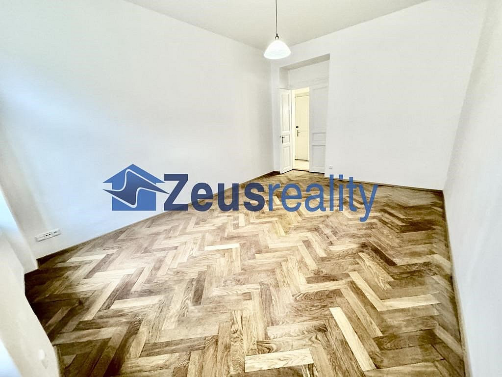 Pronájem bytu 2+kk 50 m² — photo 4