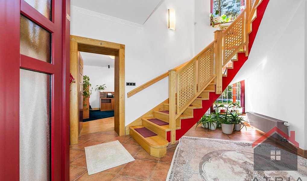 Prodej domu 275 m² s pozemkem 587 m², Plzeň – náhled fotky 6