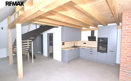 Pronájem bytu atypického 73 m², Slovanská, Plzeň - Východní Předměstí