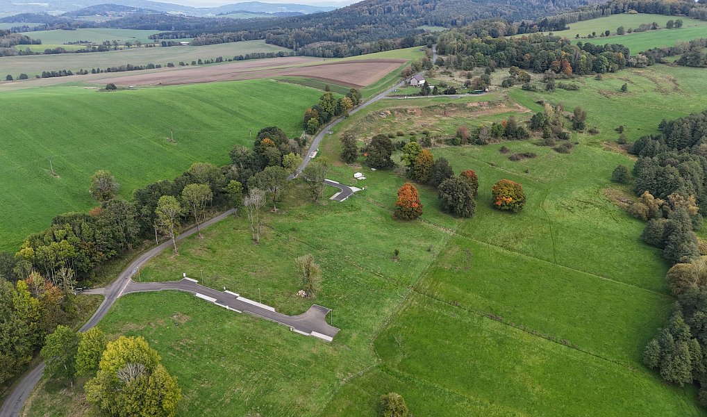 Prodej stavebního pozemku 2 084 m², Chudenín – náhled fotky 6