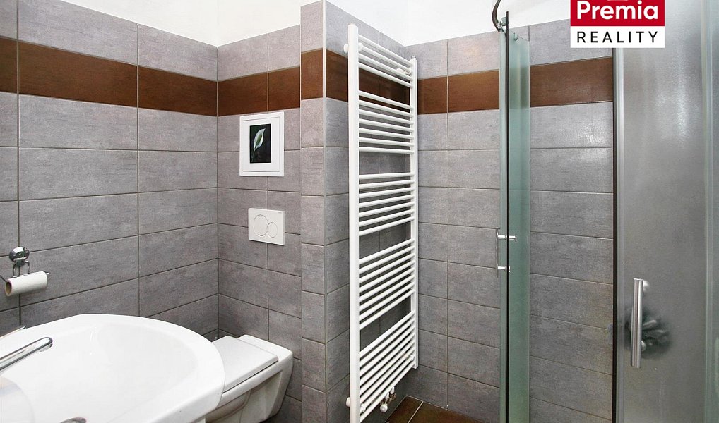 Pronájem bytu 1+kk 38 m², Znojmo – náhled fotky 3