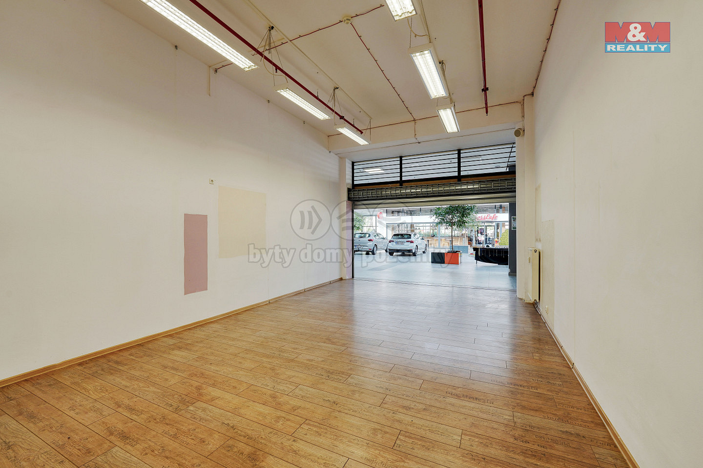 Pronájem obchodních prostor 42 m² – další