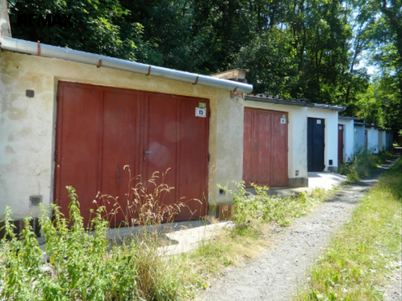 Prodej řadové garáže 28m2 v chebu - hradišti. — photo 2