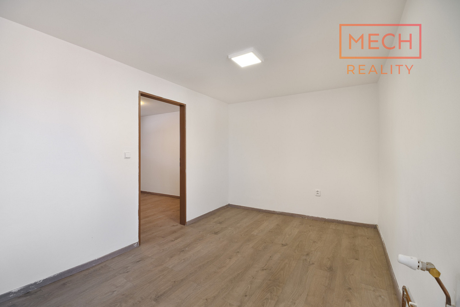 Prodej bytu 2+kk 27 m² — photo 3