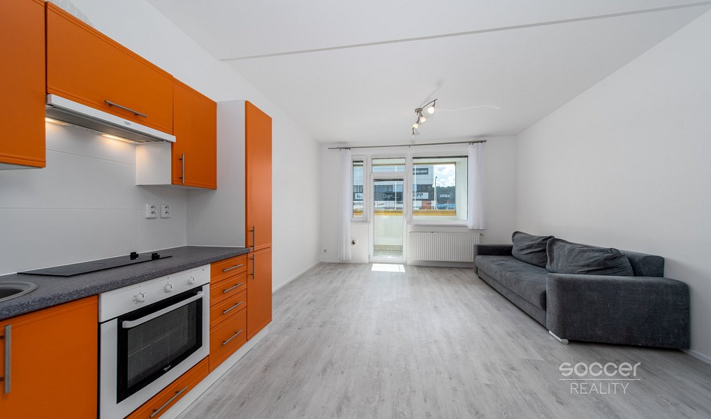 Prodej bytu 1+kk 33 m², Praha – náhled fotky 2