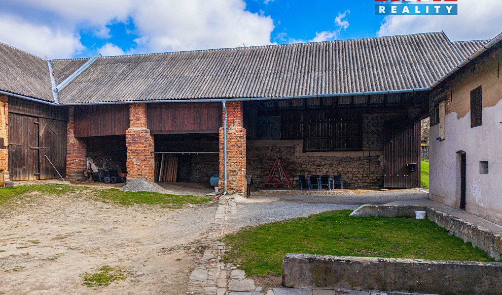 Prodej domu 600 m² s pozemkem 3 693 m², Fulnek – náhled fotky 5