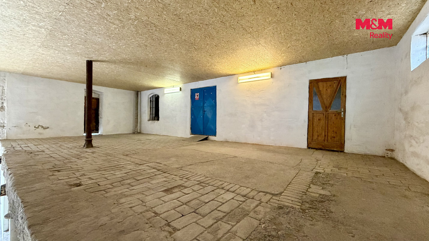 Pronájem skladovacích prostor 204 m² – fotografie 4