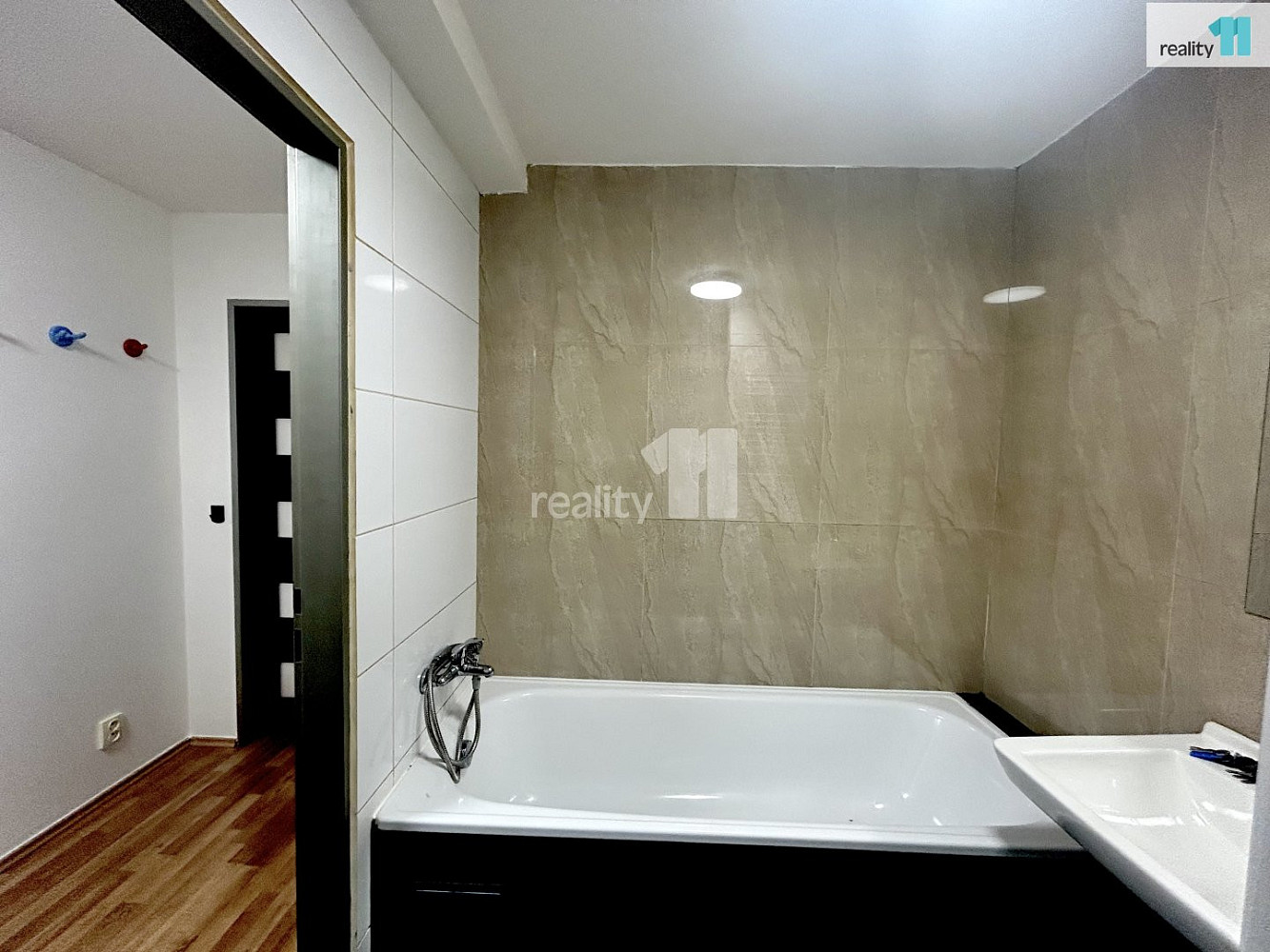 Pronájem bytu 3+kk 75 m² – fotografie 3