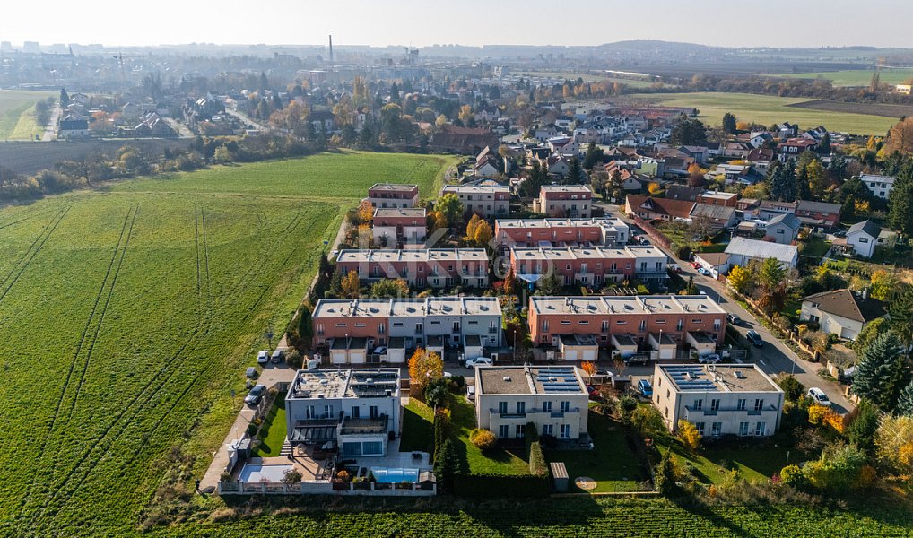 Prodej domu 139 m² s pozemkem 210 m², Praha – náhled fotky 35