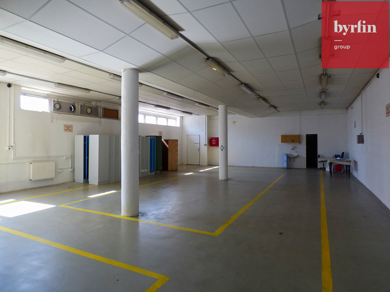 Pronájem výrobních prostor 123 456 m² – fotografie 4