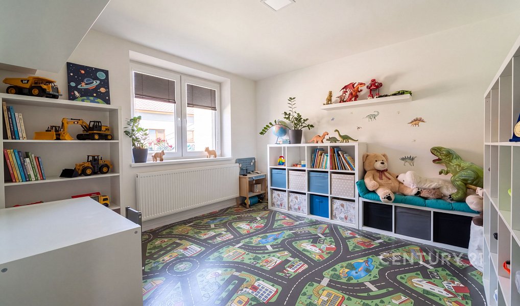 Prodej domu 284 m² s pozemkem 1 154 m², Roštín – náhled fotky 15