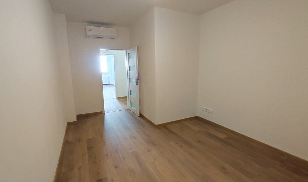 Prodej bytu 3+1 85 m², Praha – náhled fotky 18