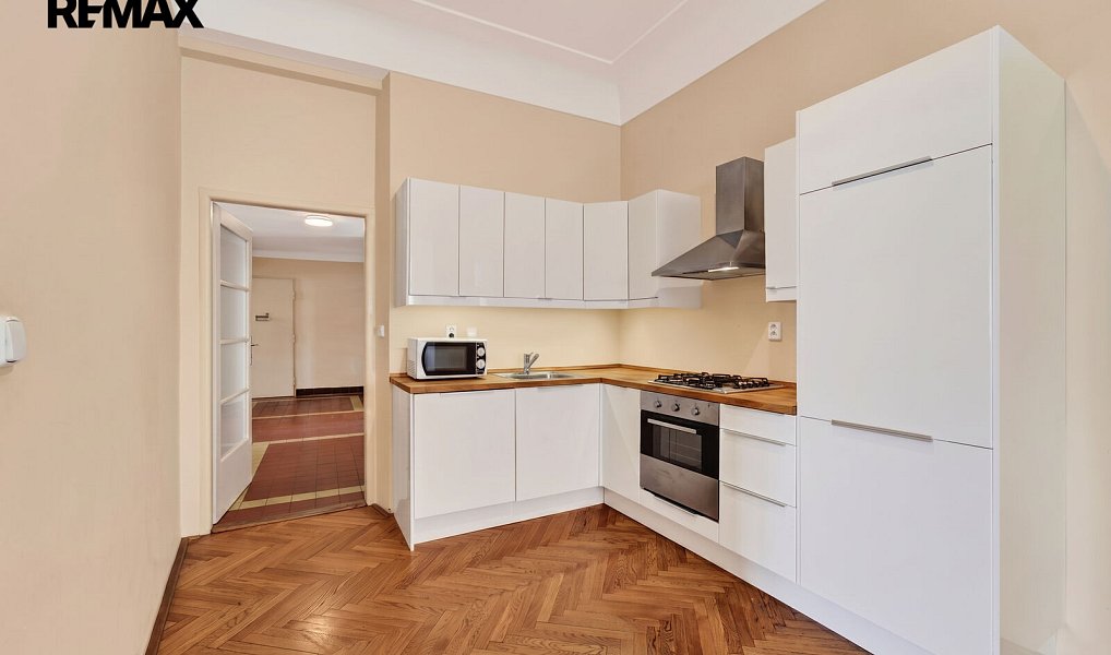 Pronájem kanceláře 130 m², Praha – náhled fotky 12